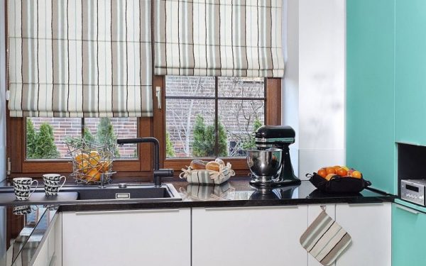 kitchen curtain trends 2020