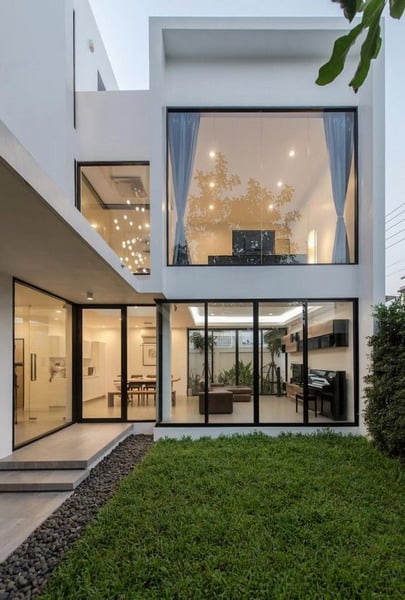 Featured image of post Small House Modern Window Design Outside - There is typically negligible ornamental enumerating, with intrigue gave by the one of a kind geometry and huge window situation.