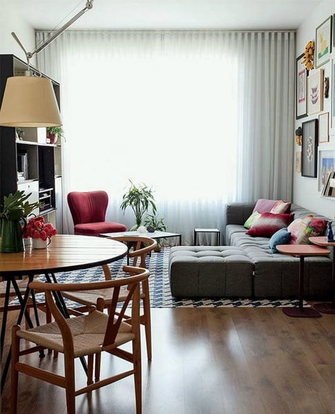 Read more about the article Decoration of Small Living Rooms: New Interior Trends 2024