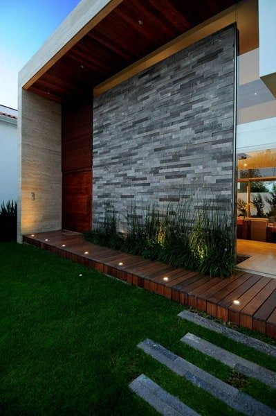 Read more about the article 2024 Trends: Finishes for Exterior and Interior Walls