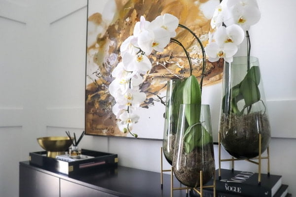 Flower Arrangement for Home Interior Decor: Popular Trends 2022-2023