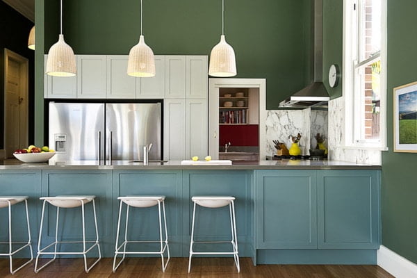 Wallpaper trends for the kitchen: a variety of color palette and wall design