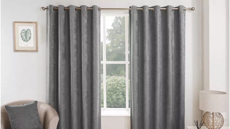 Special thermal curtains prevent heat loss or overheating of living spaces and can insulate windows