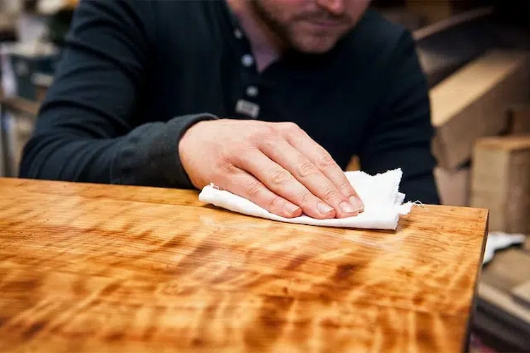 Spruce up wooden furniture and old cupboards with a homemade polish made from olive oil and turpentine